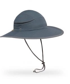 Sunday Afternoons Compass Hat WEARABLES